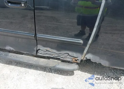 2001 Ford F-150 Lariat/Xl/Xlt из США, поврежденный, VIN 1FTRX18LX1NA23541